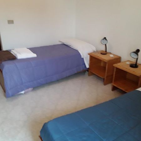 B&B Columbus Grassobbio Bagian luar foto