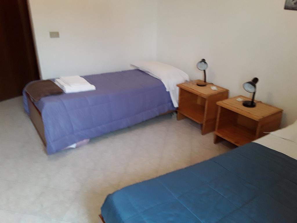 B&B Columbus Grassobbio Bagian luar foto